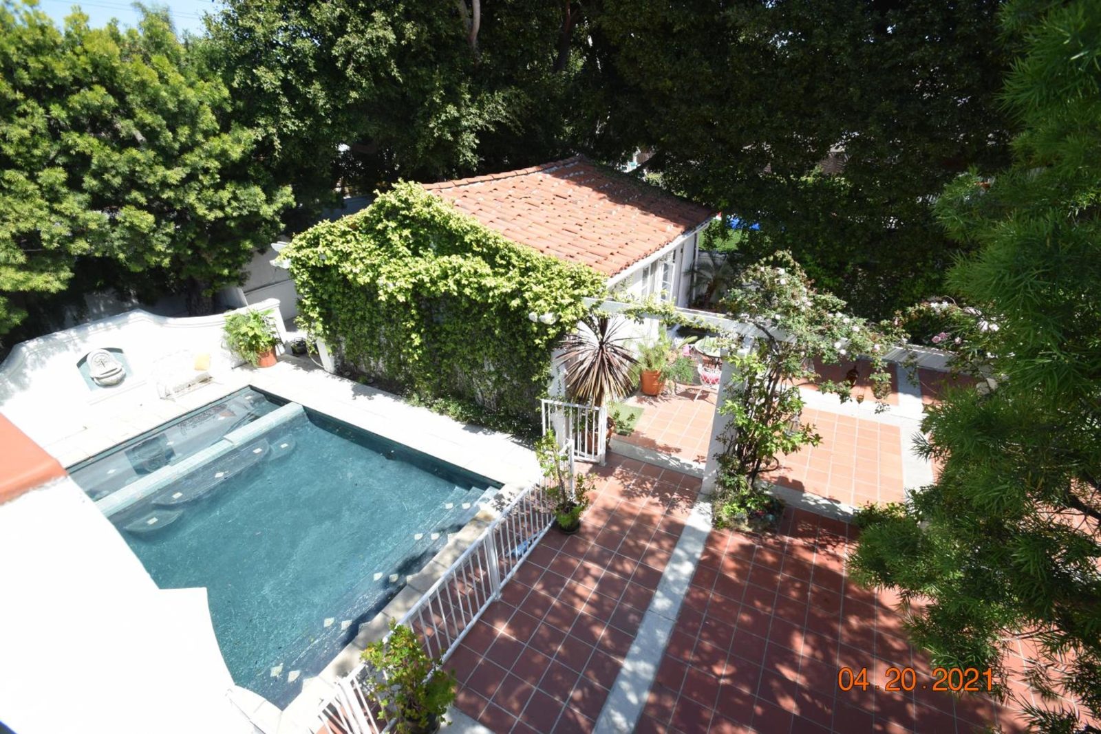 Beverly Hills Celebrity Home — photo 7