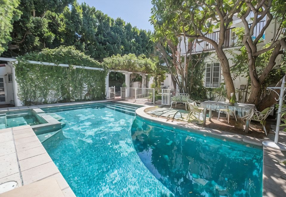 Beverly Hills Celebrity Home